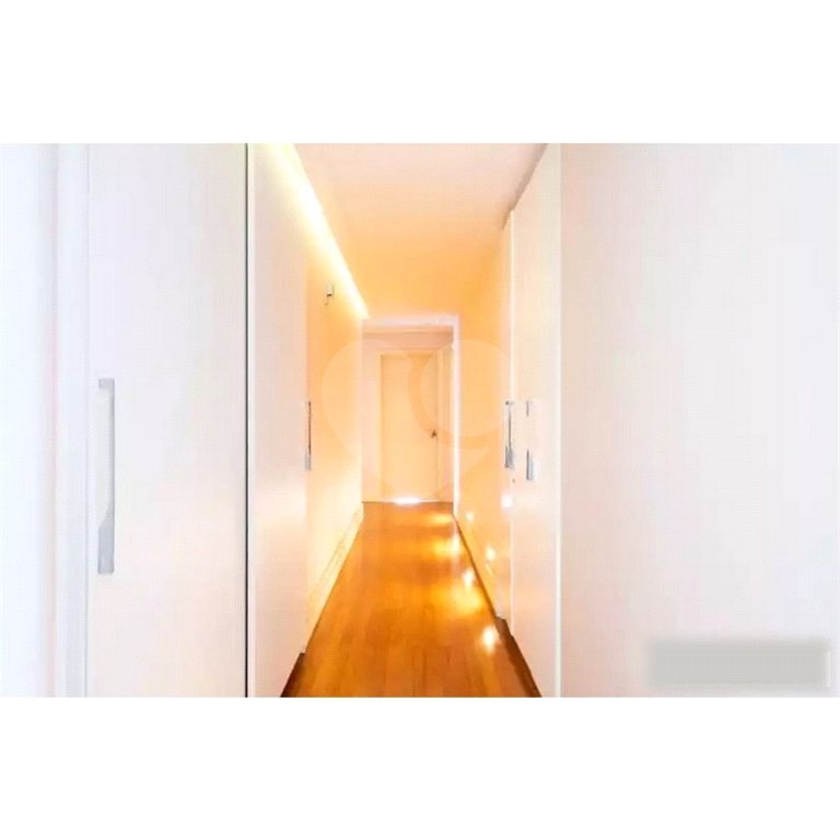 Apartamento à venda com 4 suítes em Moema, São Paulo, SP