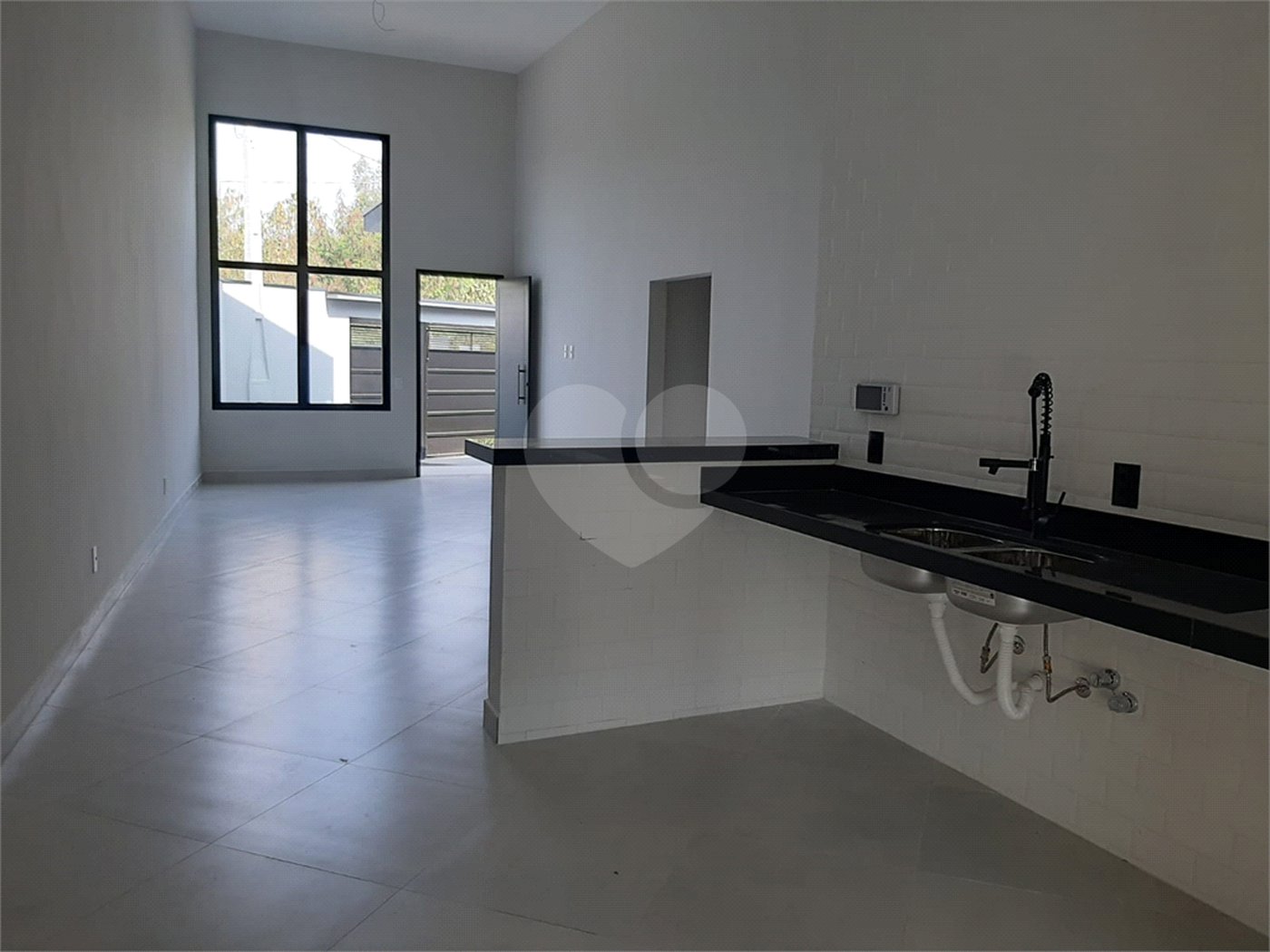 Casa à venda com 3 quartos, sendo 1 suíte, em Residencial/Comercial, Vinhedo, SP
