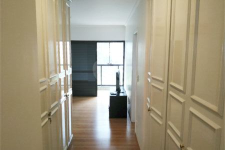 Apartamento à venda com 3 suítes em Morumbi, São Paulo, SP