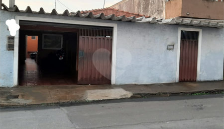 Casa à venda com 4 quartos, sendo 1 suíte,  em Jardim do Estádio, Itu, SP