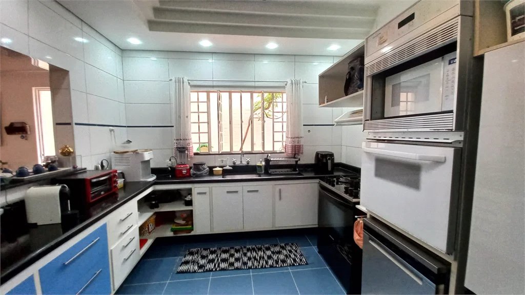 Sobrado à venda com 3 quartos, sendo 1 suíte,  em Vila Gomes, São Paulo, SP