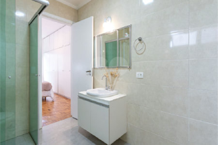 Apartamento à venda com 3 quartos, sendo 1 suíte, em Itaim Bibi, São Paulo, SP