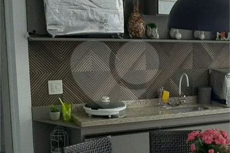 Casa à venda com 3 quartos, sendo 2 suítes, em Condomínio Residencial Terras do Oriente, Valinhos, SP