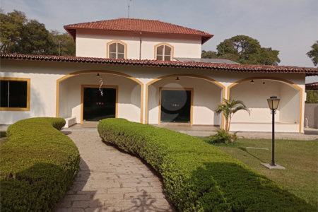 Casa à venda com 6 quartos, sendo 4 suítes,  no condomínio City Castelo, Itu - SP