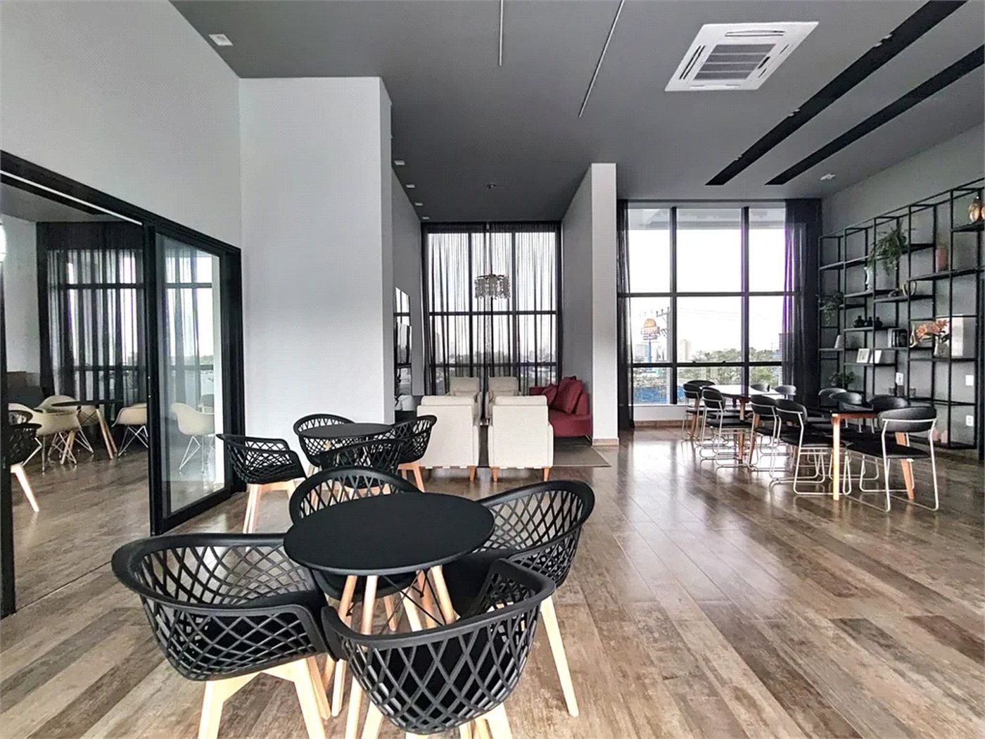 Apartamento à venda com 3 suítes em Parque Campolim, Sorocaba, SP