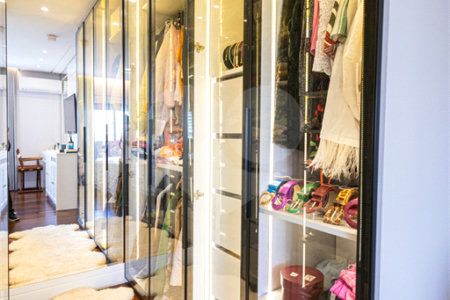 Apartamento à venda com 5 quartos, sendo 4 suítes,  em Parque Reboucas, São Paulo, SP