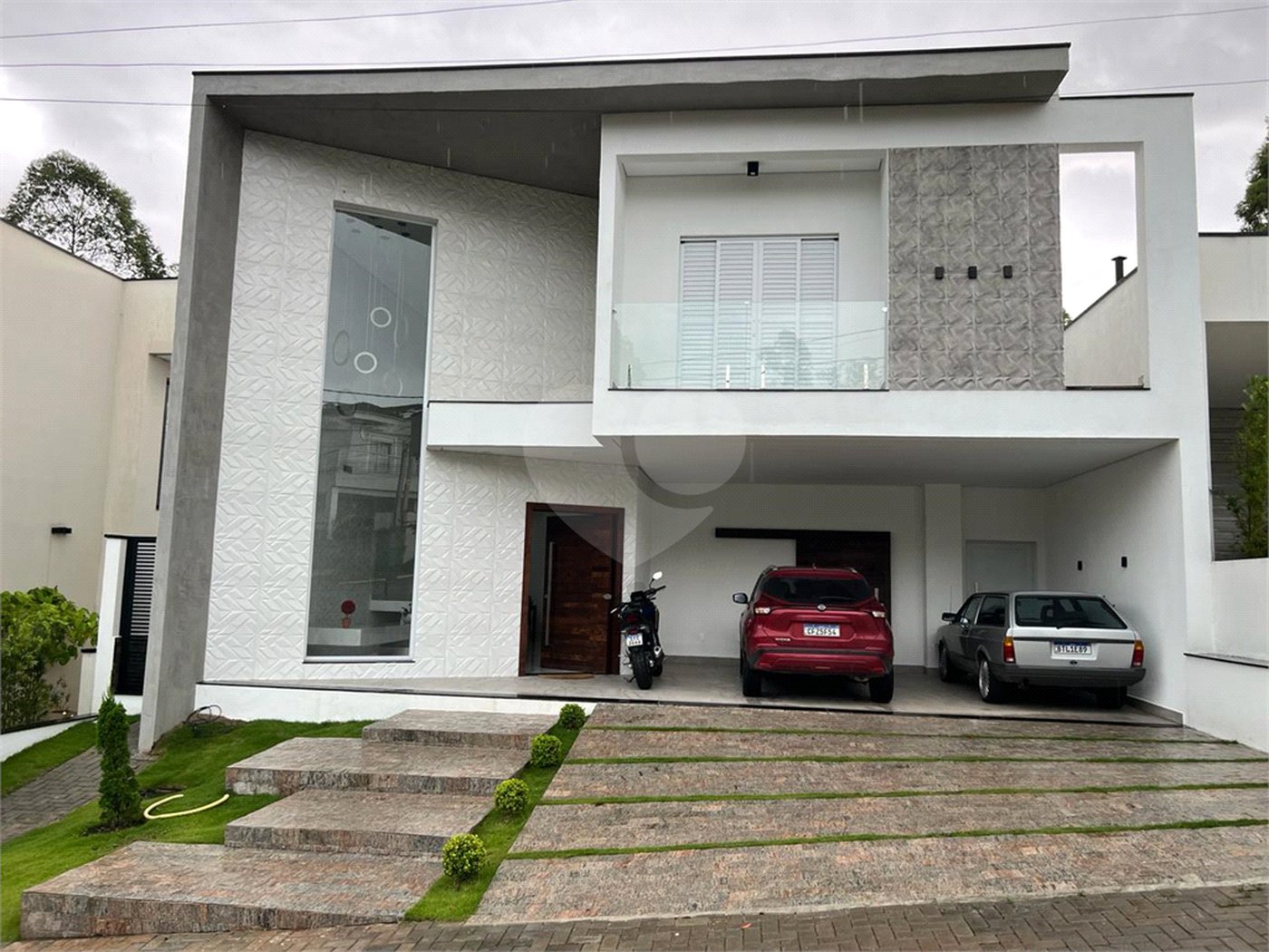 Casa à venda com 4 quartos, sendo 3 suítes,  no condomínio Mosaico Essence - Fase 1, Mogi das Cruzes - SP