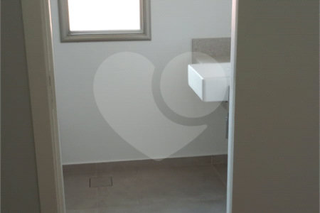 Casa à venda com 4 suítes no condomínio Estância Marambaia, Vinhedo - SP