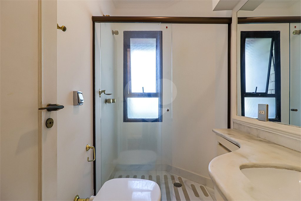 Apartamento à venda ou para alugar com 4 suítes em Jardim Vitória Régia, São Paulo, SP