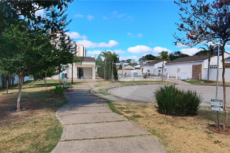 Casa à venda com 3 quartos, sendo 2 suítes,  no condomínio Villa Bella, Sorocaba - SP