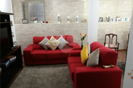 Casa à venda com 3 quartos, sendo 1 suíte, em Vila Suissa, Mogi das Cruzes, SP