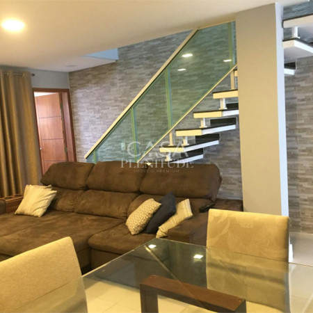 Sobrado à venda com 3 quartos, sendo 1 suíte, em Jardim Santa Marta, Sorocaba, SP
