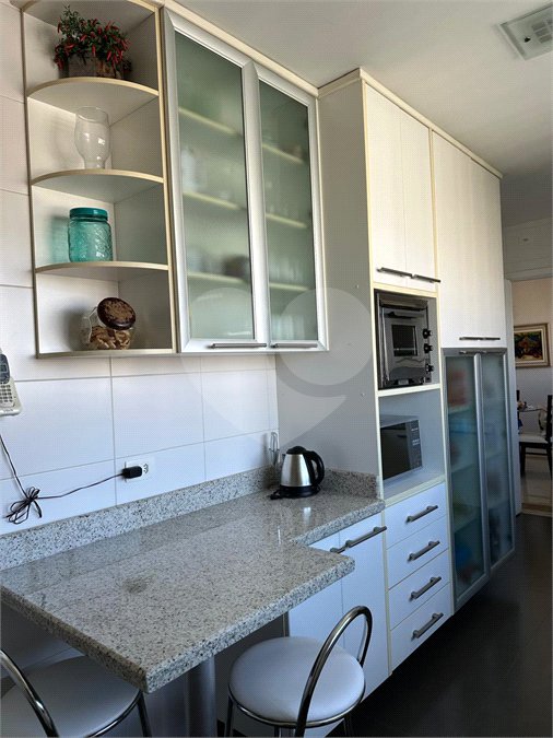 Apartamento à venda com 3 suítes em Vila Suzana, São Paulo, SP