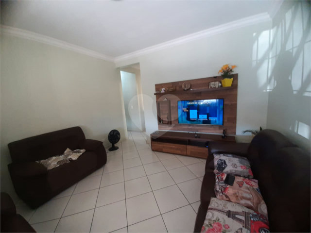 Sobrado à venda com 5 quartos, sendo 1 suíte,  em Tremembé, São Paulo, SP