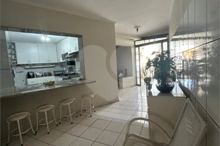 Sobrado à venda com 3 quartos, sendo 1 suíte, em Jardim Jussara, São Paulo, SP