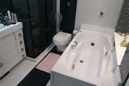 Casa à venda com 3 quartos, sendo 1 suíte,  no condomínio Conselheiro Ferraz, Rio de Janeiro - RJ