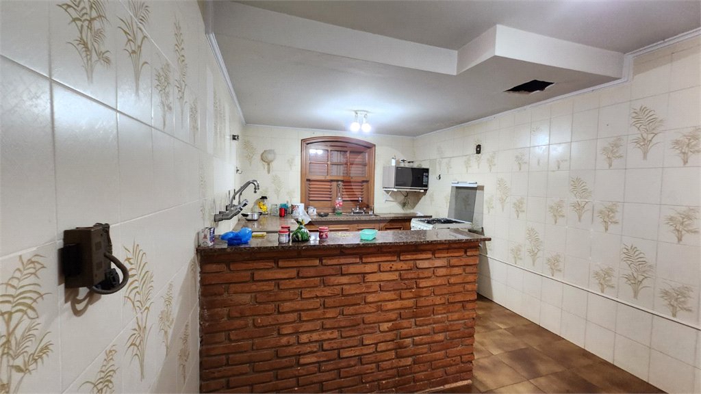 Sobrado à venda ou para alugar com 5 quartos, sendo 1 suíte, em Vila Harmonia, Araraquara, SP