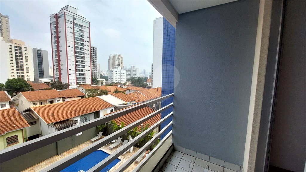 Apartamento à venda com 3 quartos, sendo 1 suíte, em Vila Olímpia, São Paulo, SP