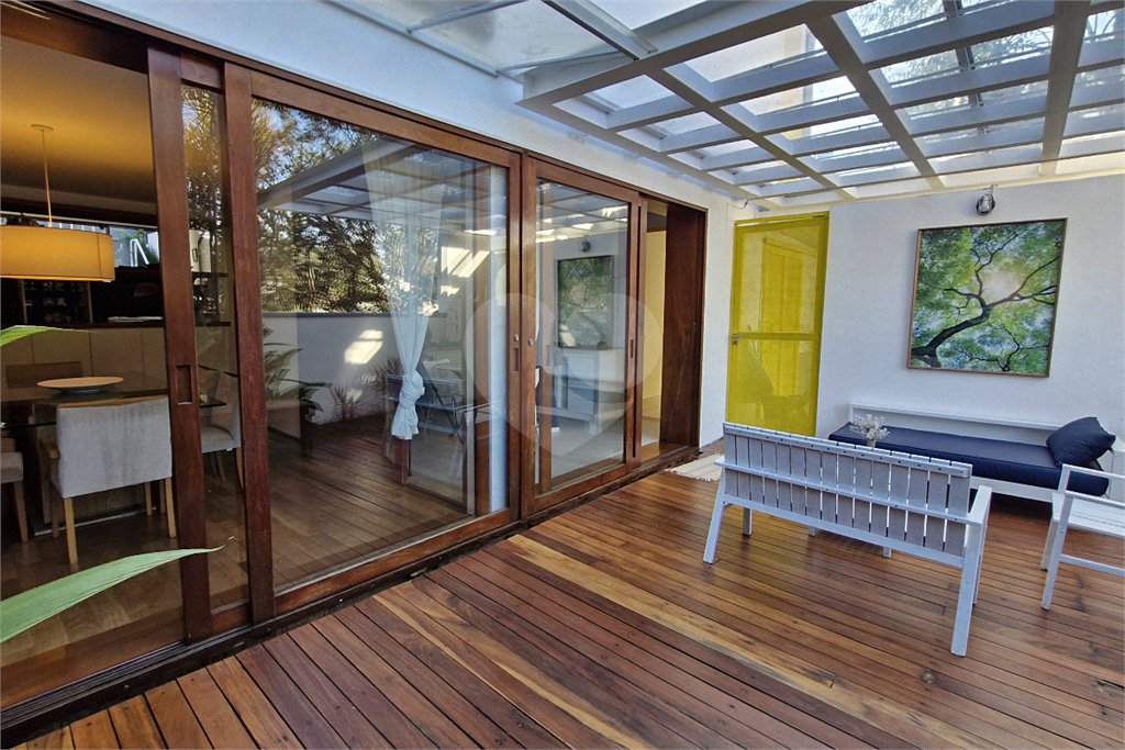 Casa à venda com 3 suítes em Jardim Prudência, São Paulo, SP