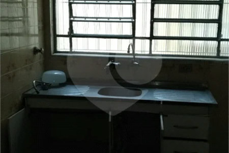 Sobrado à venda com 2 quartos em Santa Teresinha, São Paulo, SP
