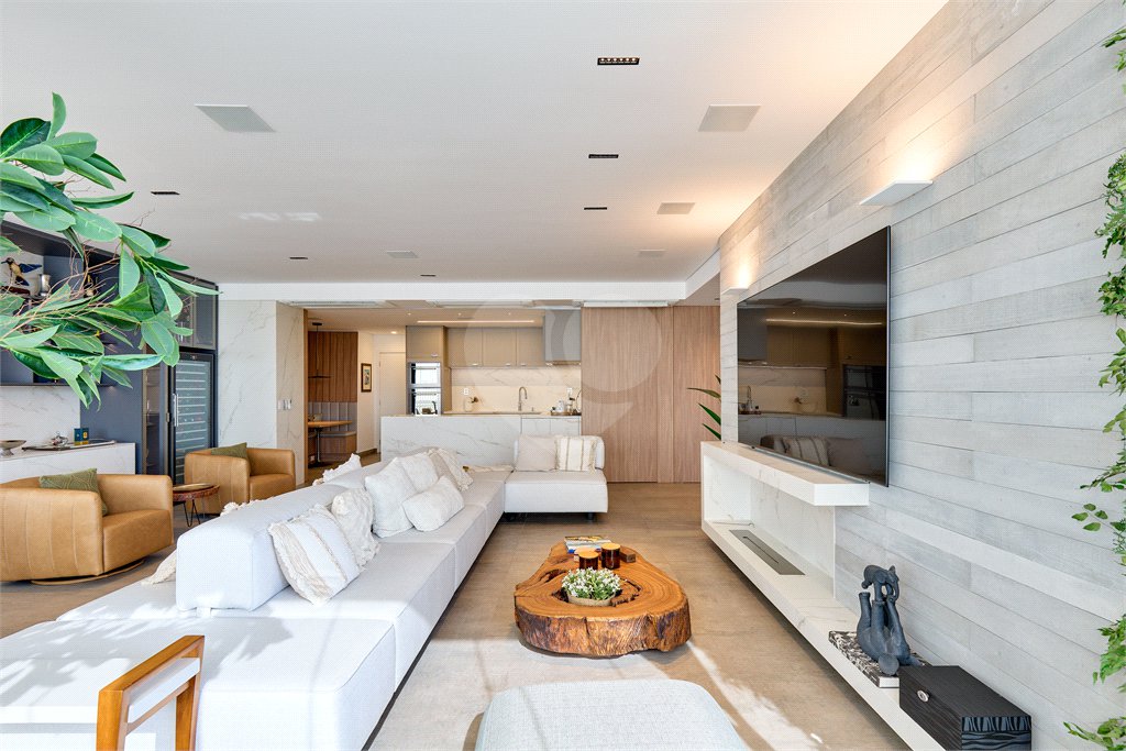 Apartamento à venda com 3 suítes em Brooklin, São Paulo, SP