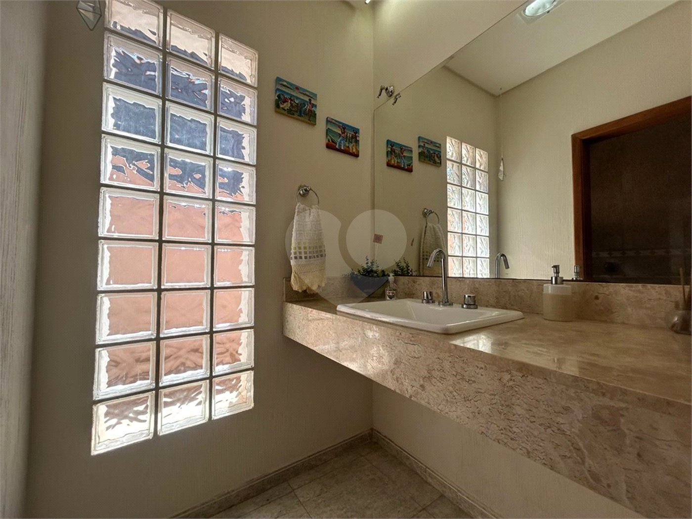 Casa à venda com 3 quartos, sendo 1 suíte, em Shamballa Village, Itu, SP