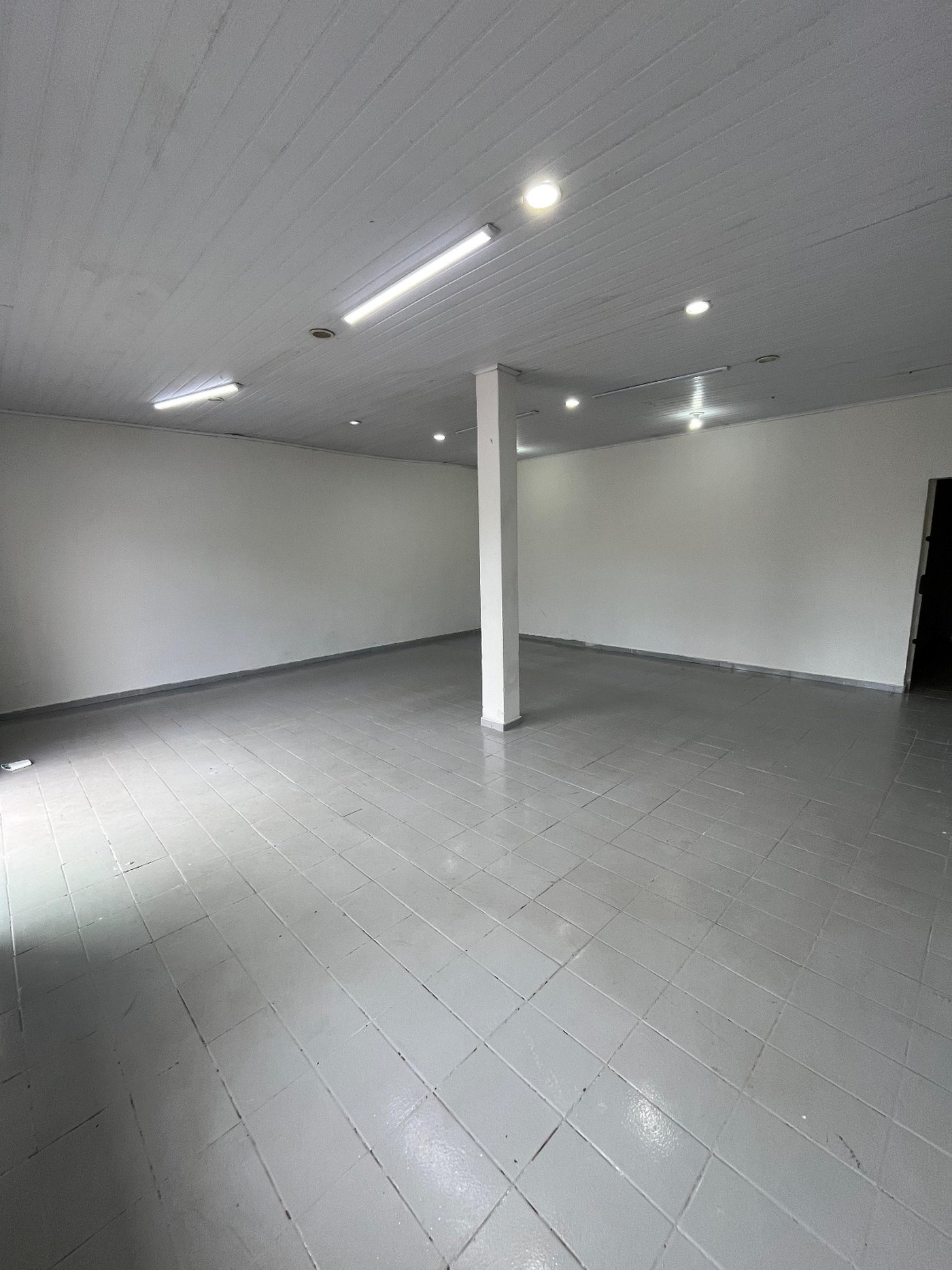Salão para alugar em Santa Rita, Três Lagoas, MS