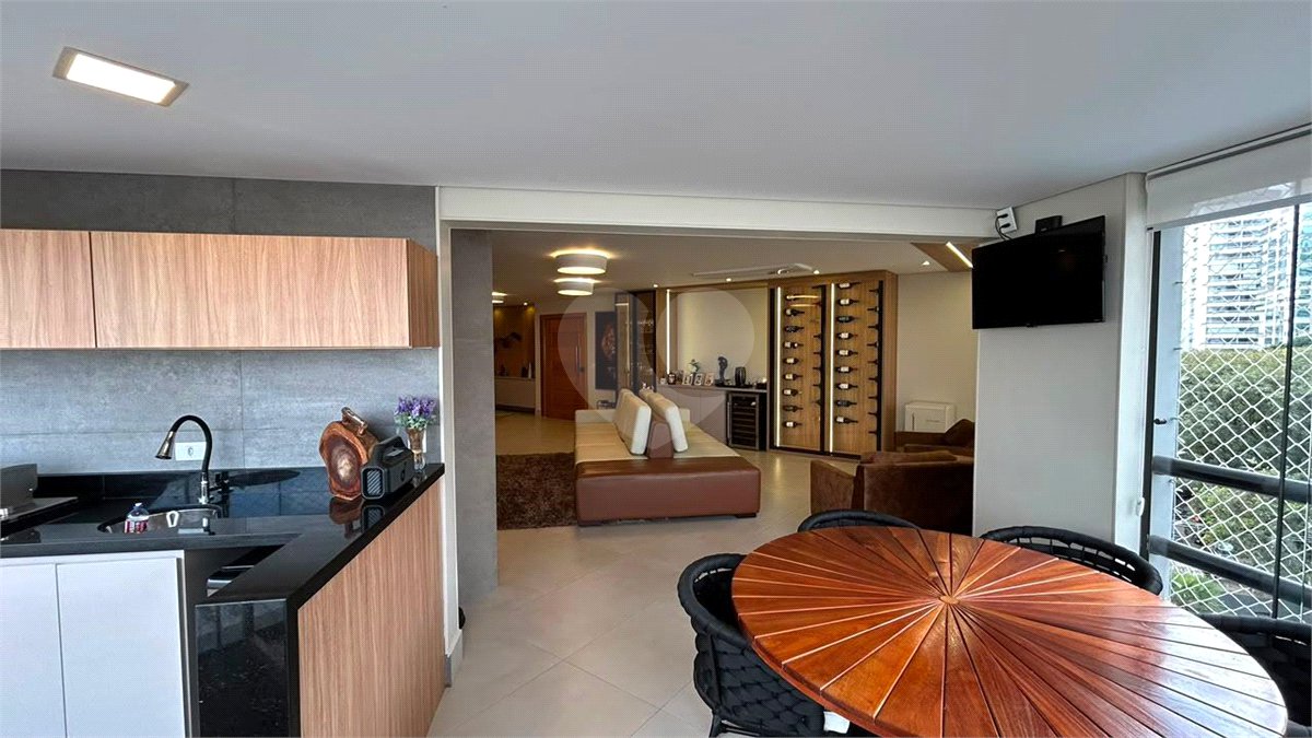Apartamento à venda com 3 suítes no Centro, São Bernardo do Campo, SP