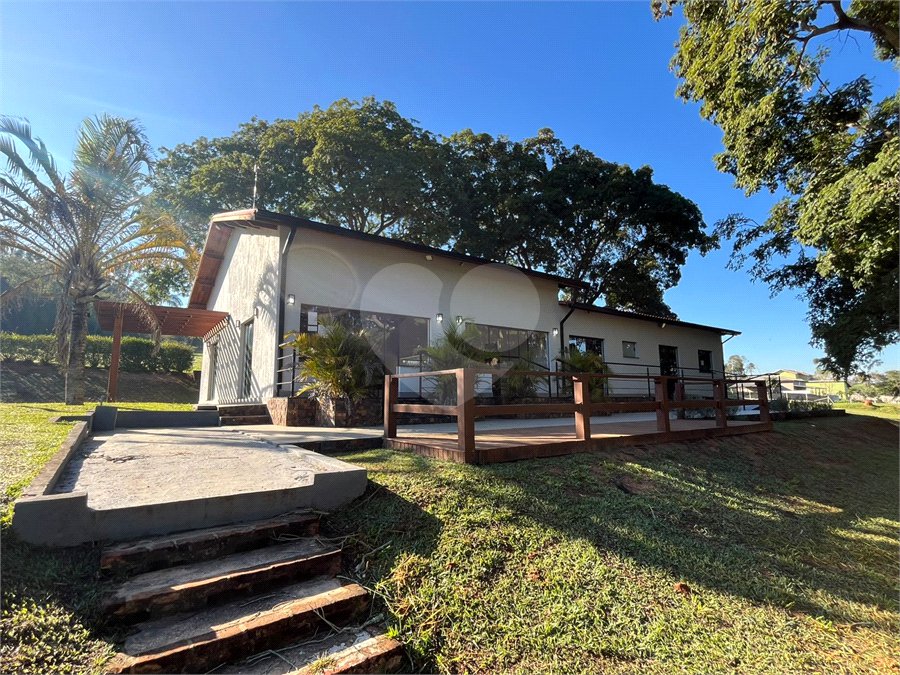 Terreno à venda em Condomínio Residencial Pinheiros do Lago, Alambari, SP