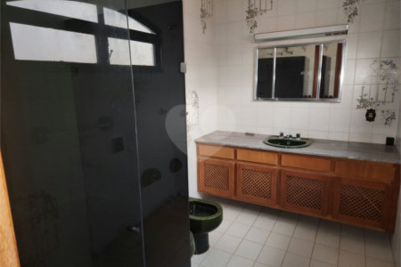 Sobrado à venda ou para alugar com 4 quartos, sendo 2 suítes, no Centro, Araraquara, SP