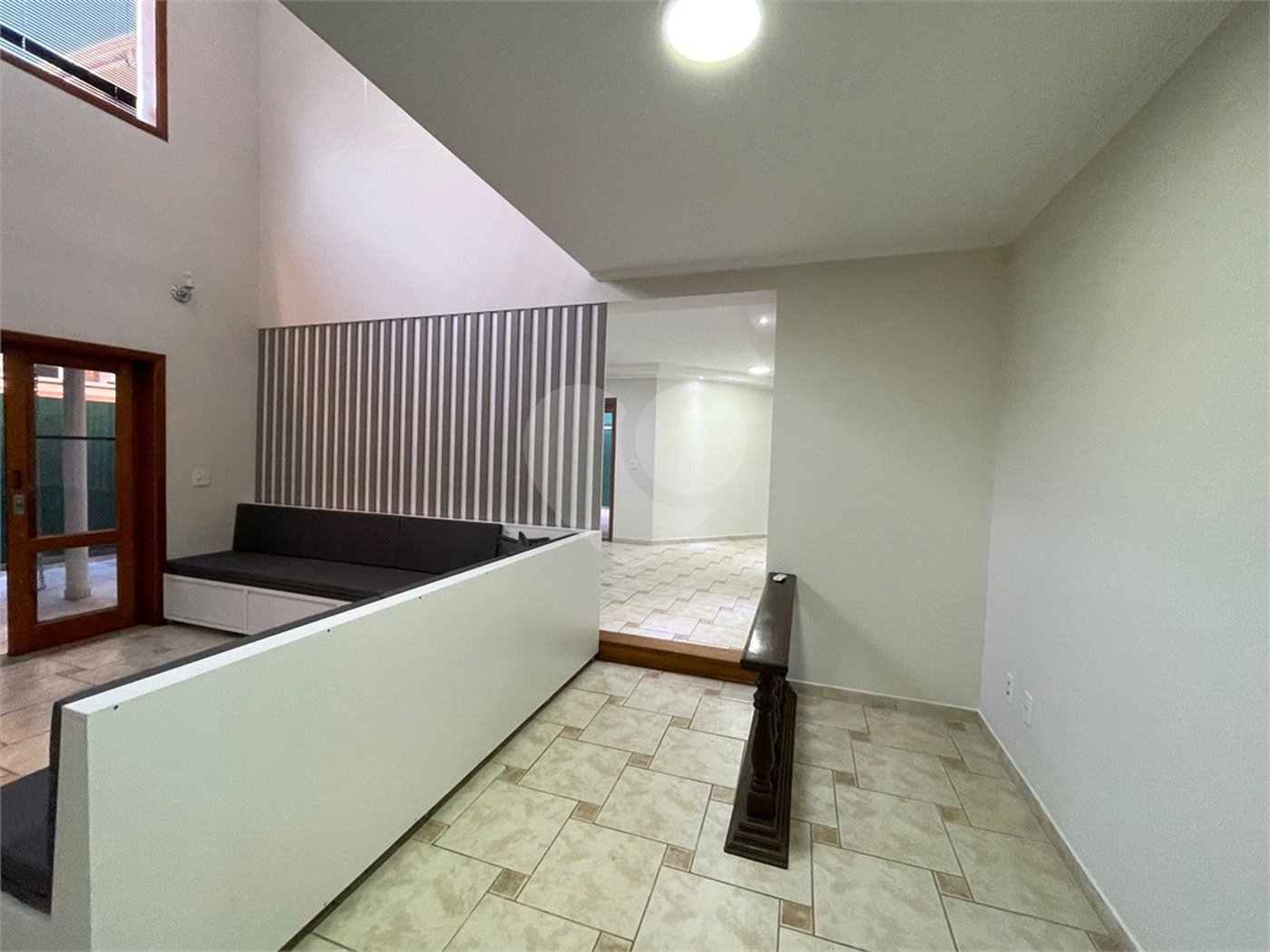 Casa para alugar com 3 suítes no condomínio Bosque de Grevilea, Vinhedo - SP