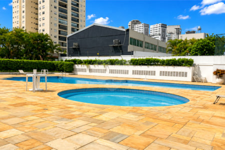 Apartamento à venda com 3 quartos, sendo 1 suíte, em Santo Amaro, São Paulo, SP