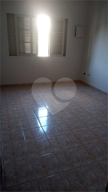 Sobrado à venda com 3 quartos, sendo 1 suíte, em Paulicéia, São Bernardo do Campo, SP