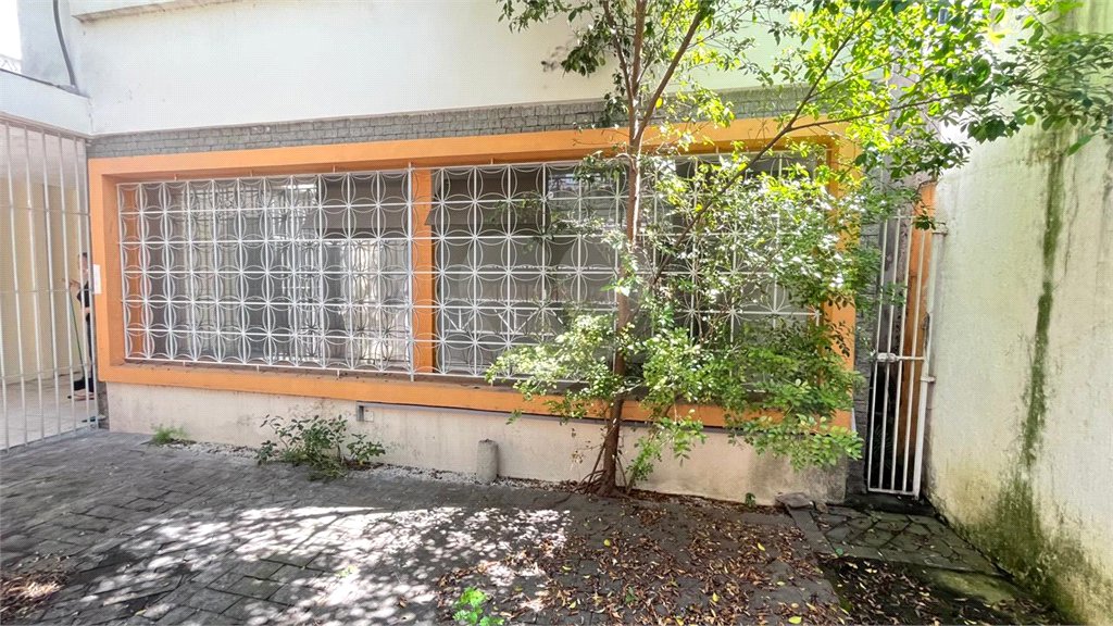 Casa à venda com 3 quartos, sendo 1 suíte, em Brooklin, São Paulo, SP