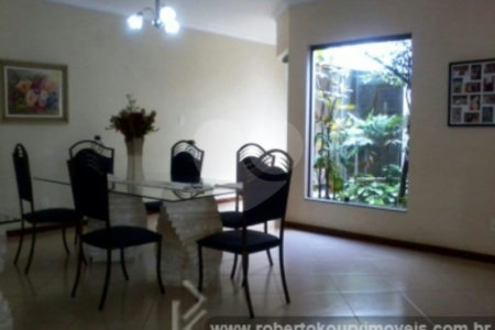 Casa à venda com 4 quartos em Parque Morumbi, Votorantim, SP