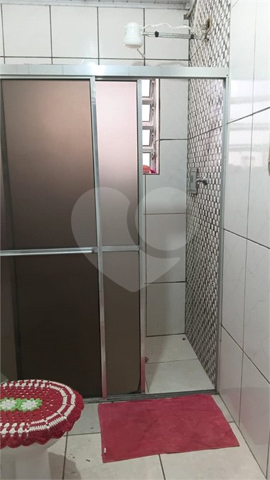 Térrea 02 dormitórios, localização privilegiada. Próximo a tudo