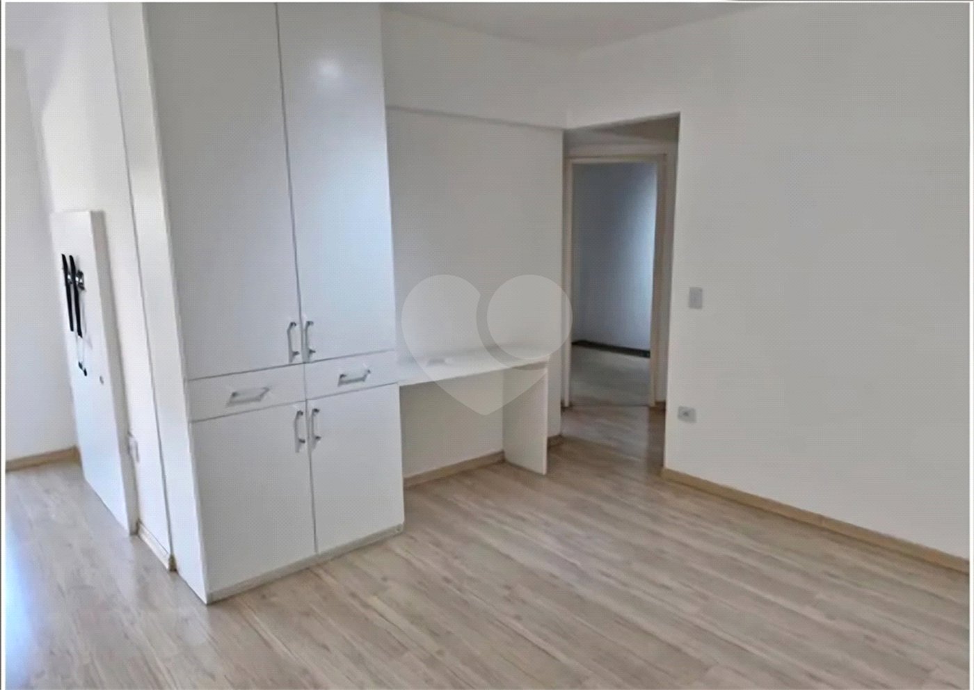 Apartamento à venda com 3 quartos, sendo 1 suíte, em Vila Indiana, São Paulo, SP