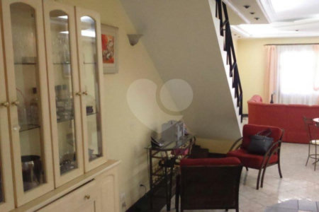 Sobrado à venda com 4 quartos, sendo 3 suítes, em Vila Maria Alta, São Paulo, SP