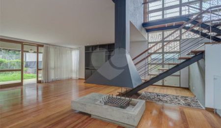 Casa de Vila à venda ou para alugar com 3 suítes em Jardim dos Estados, São Paulo, SP