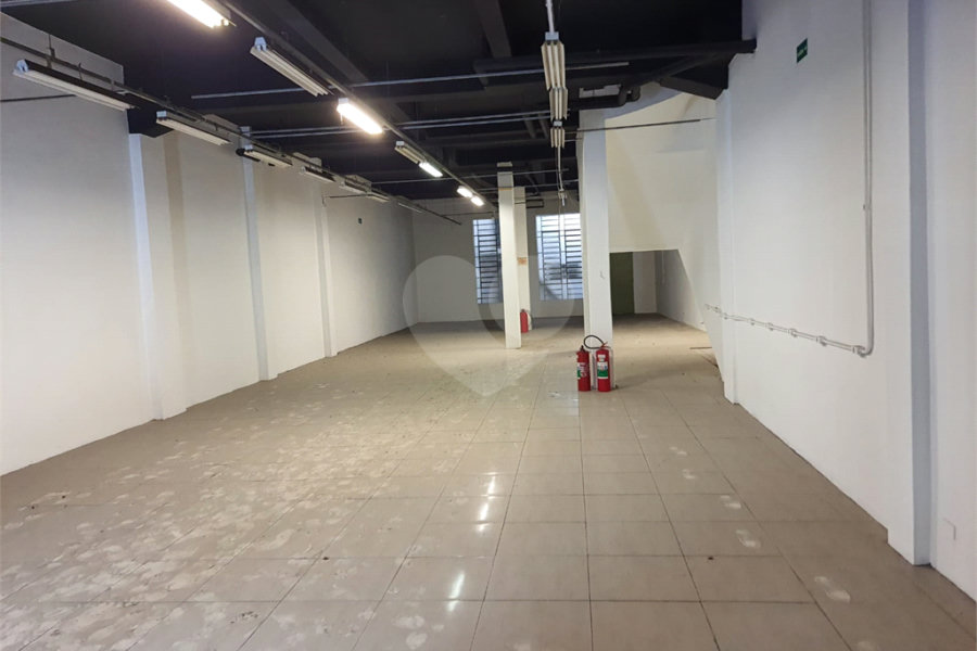 Prédio à venda em Santana, São Paulo, SP