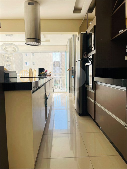 Apartamento à venda com 3 quartos, sendo 1 suíte,  em Vila Suissa, Mogi das Cruzes, SP