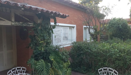 Casa à venda ou para alugar com 4 quartos, sendo 1 suíte,  no Centro, Vinhedo, SP