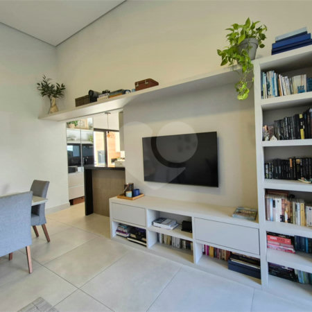 Casa à venda com 3 quartos, sendo 1 suíte,  no condomínio Mantova, Indaiatuba - SP