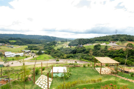 Casa à venda com 5 quartos, sendo 4 suítes, em Vila Darcy Penteado (mailasqui), São Roque, SP