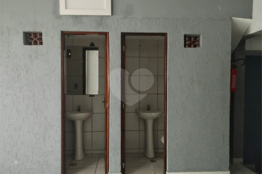 Prédio à venda com 4 quartos em Vila Guilherme, São Paulo, SP