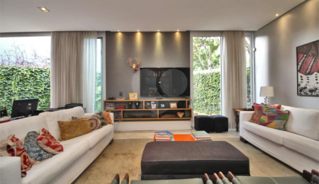 Casa à venda com 3 quartos, sendo 1 suíte,  em Vila Mariana, São Paulo, SP