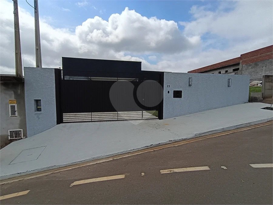 Casa à venda com 3 quartos, sendo 1 suíte, em Loteamento Parque Serras de Atibaia I, Atibaia, SP