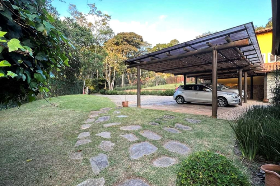 Casa à venda com 4 suítes no condomínio Jardim Mediterrâneo, Cotia - SP