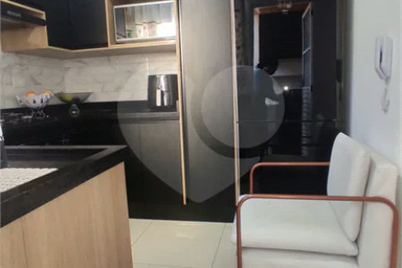 Casa à venda com 2 suítes em Chora Menino, São Paulo, SP