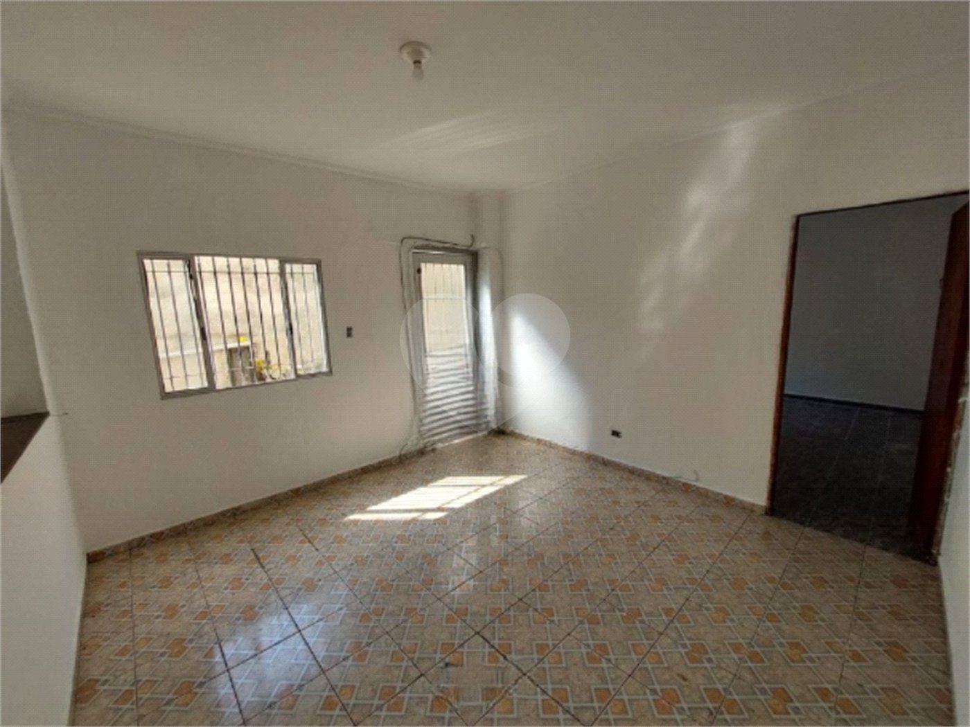 Sobrado à venda com 3 quartos em Vila Mangalot, São Paulo, SP